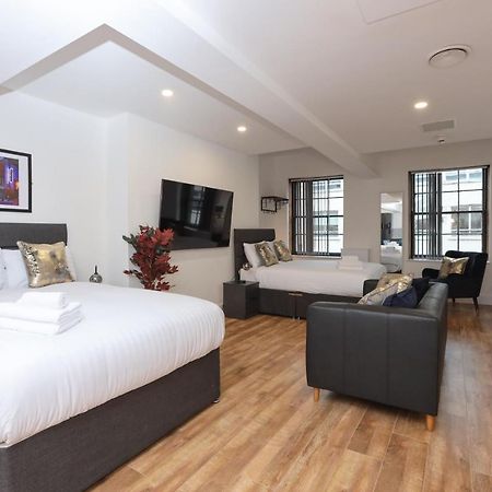 Concert Square Apartments By Happy Days Liverpool Bagian luar foto