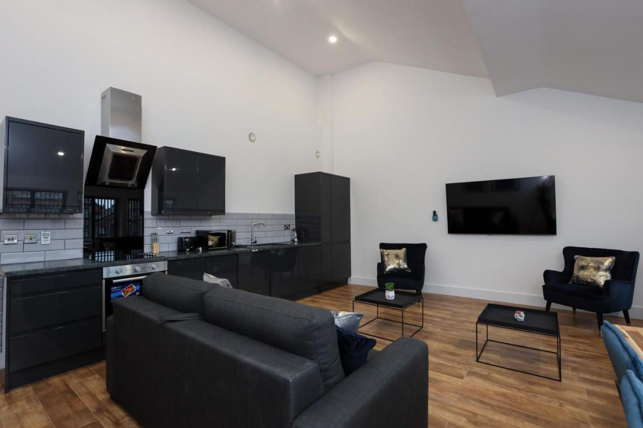 Concert Square Apartments By Happy Days Liverpool Bagian luar foto