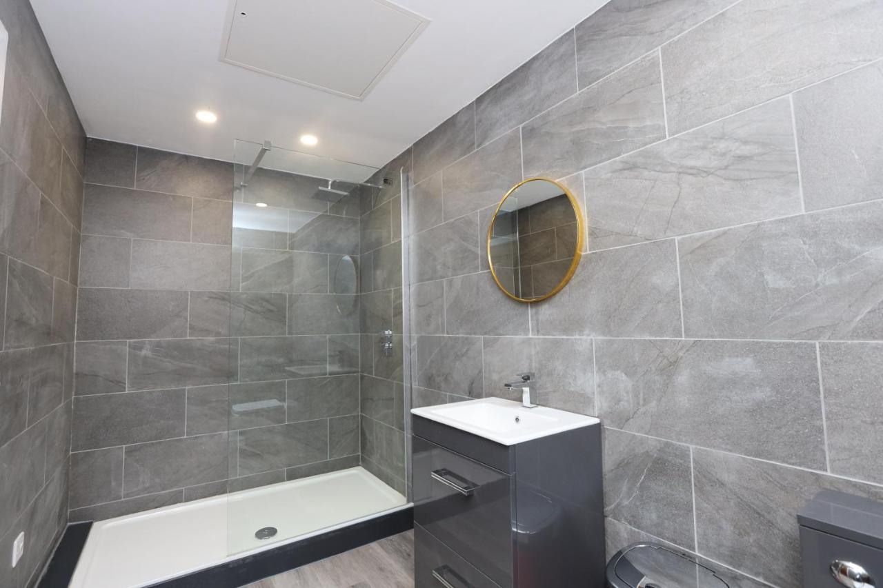 Concert Square Apartments By Happy Days Liverpool Bagian luar foto