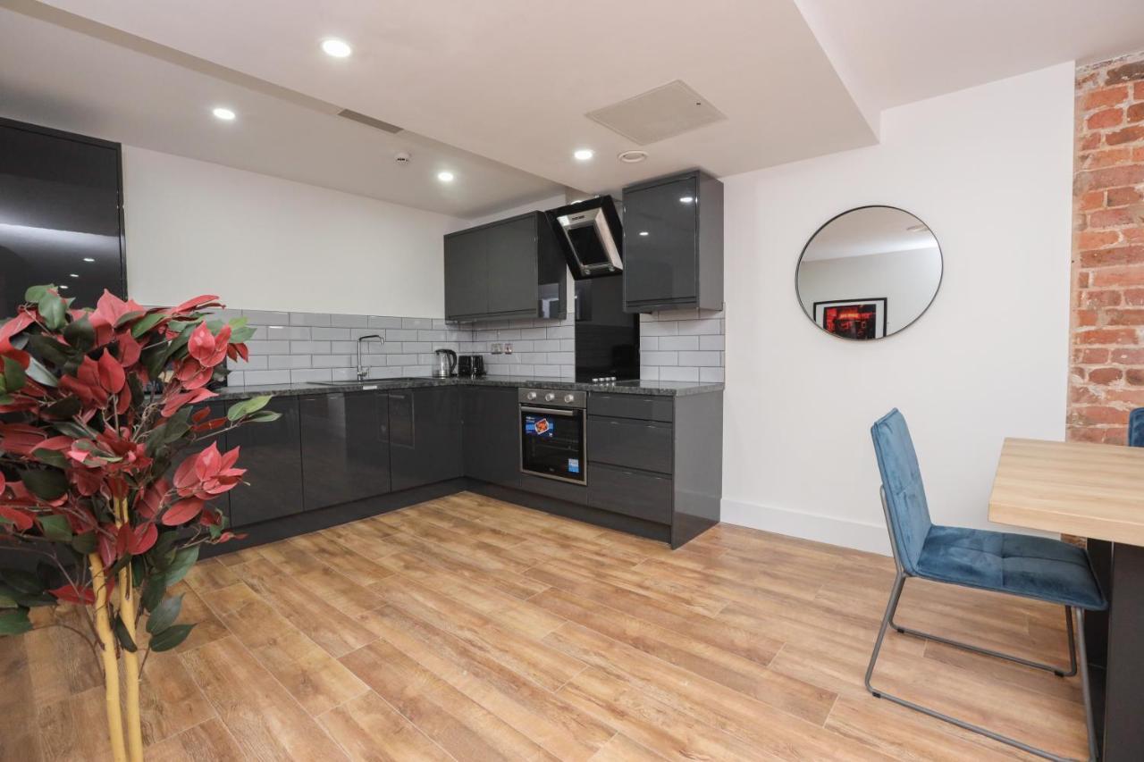 Concert Square Apartments By Happy Days Liverpool Bagian luar foto