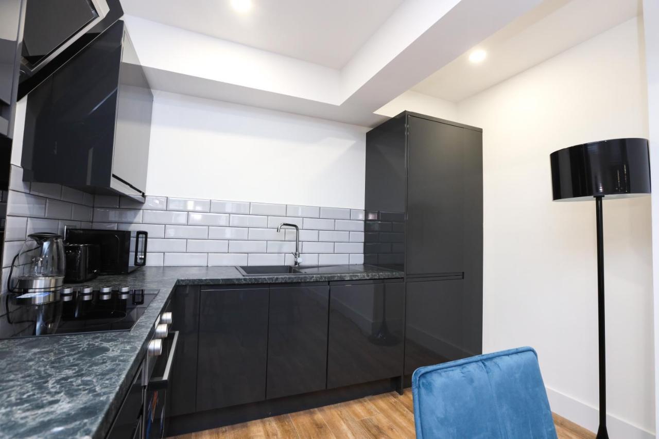 Concert Square Apartments By Happy Days Liverpool Bagian luar foto