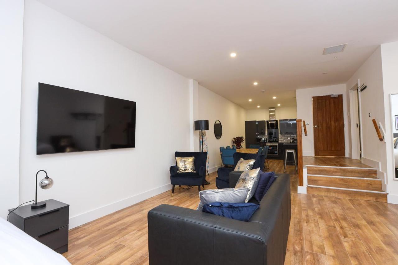 Concert Square Apartments By Happy Days Liverpool Bagian luar foto